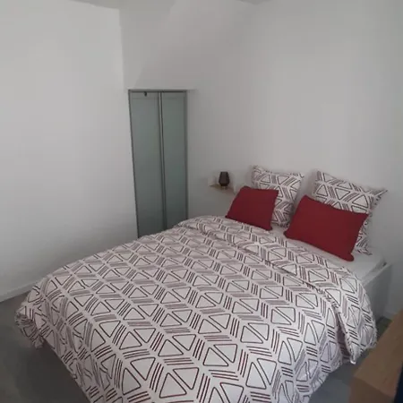 Place Roger Levanneur Apartment *